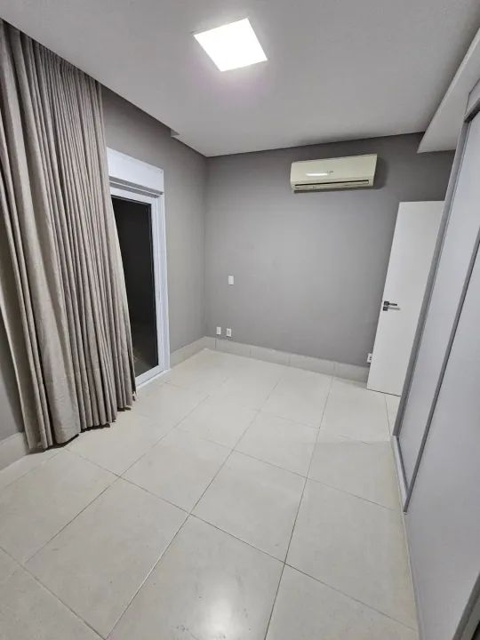 Condomínio Florais dos Lagos. AT 500m². AC de 280m. 4 suites + lavabo e wc piscina. - Foto 5