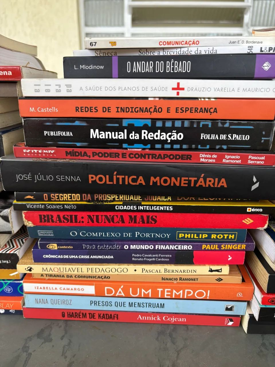 70 livros  - Foto 2