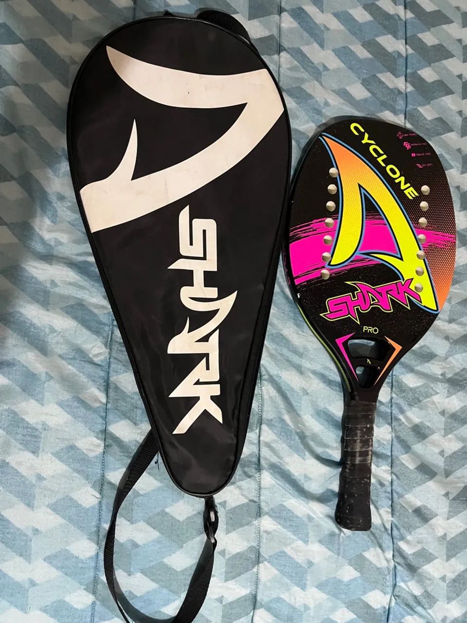Raquete de Beach Tennis Shark Cyclone Pro 2022 - Foto 2