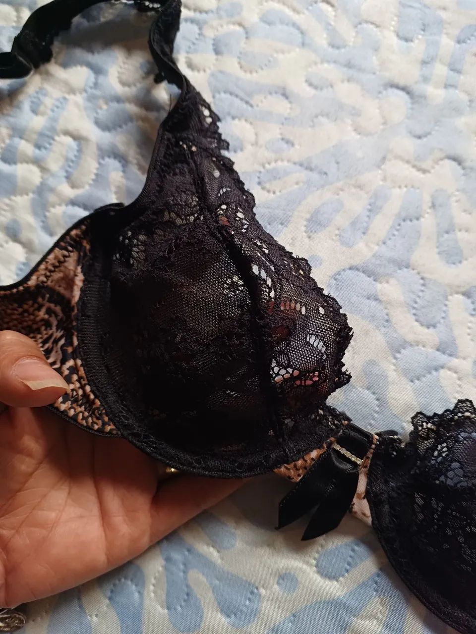 Sutiã de renda preto com detalhes em animal print Demillus  - Foto 3