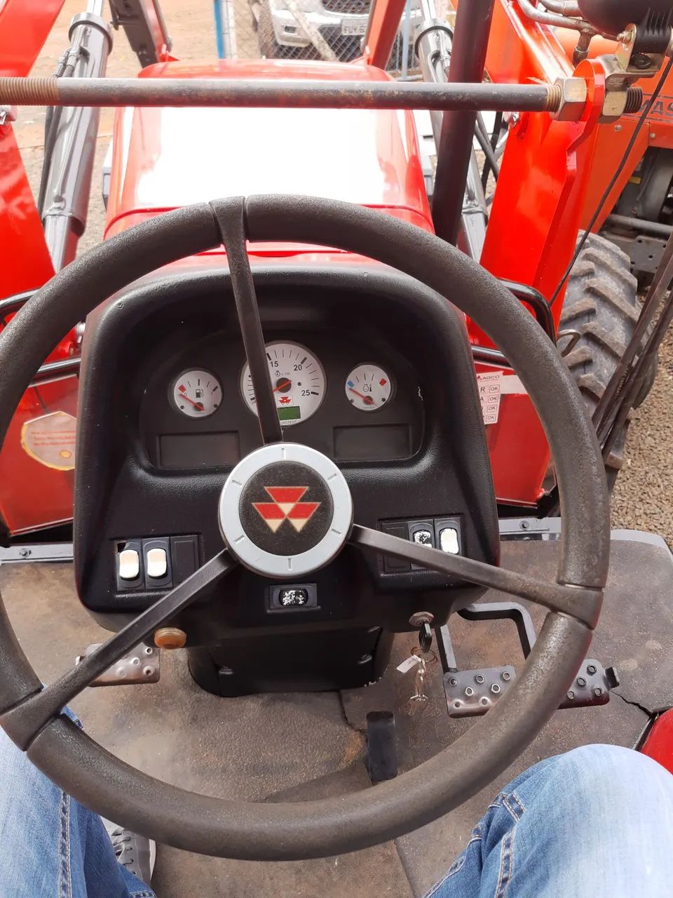 Trator Massey Ferguson com Concha - Foto 4