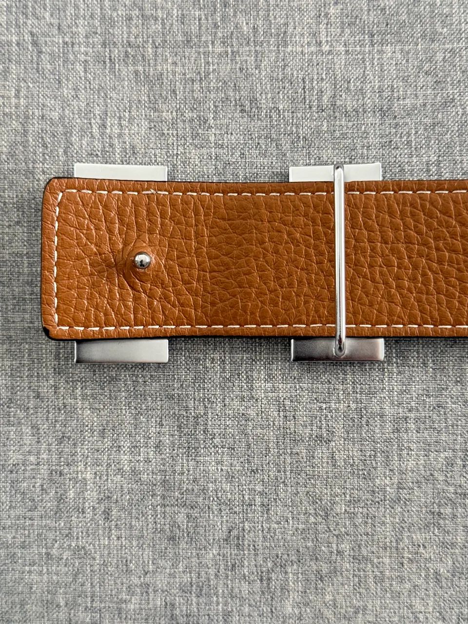 Cinto Hermès , couro legítimo com fivela H icônica.  - Foto 5
