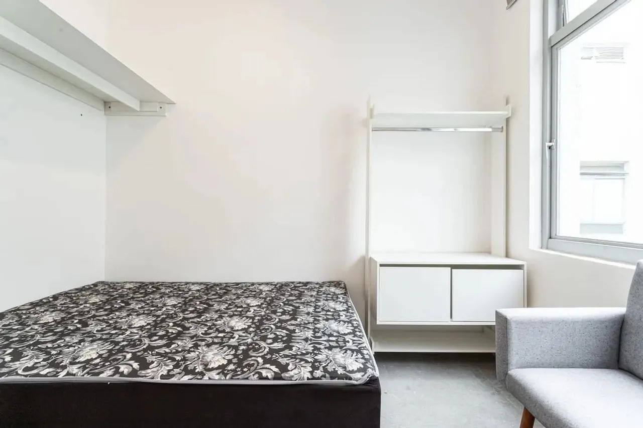 Apartamento com 1 Quarto para alugar, 22m² - República - Foto 2
