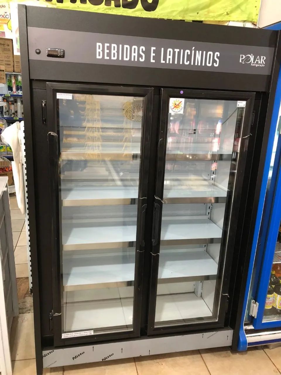 Auto serviço para bebidas e Lacticínios 2 Portas Polar - novo 