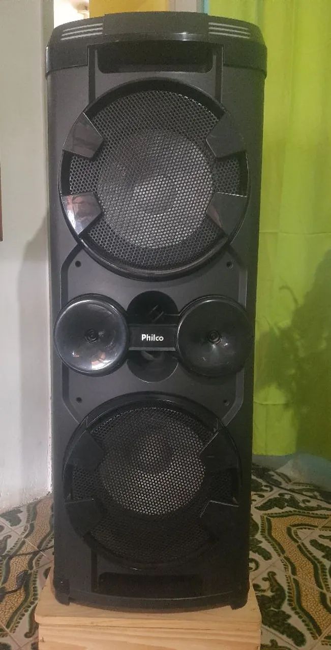 Caixa de som torre Philco 