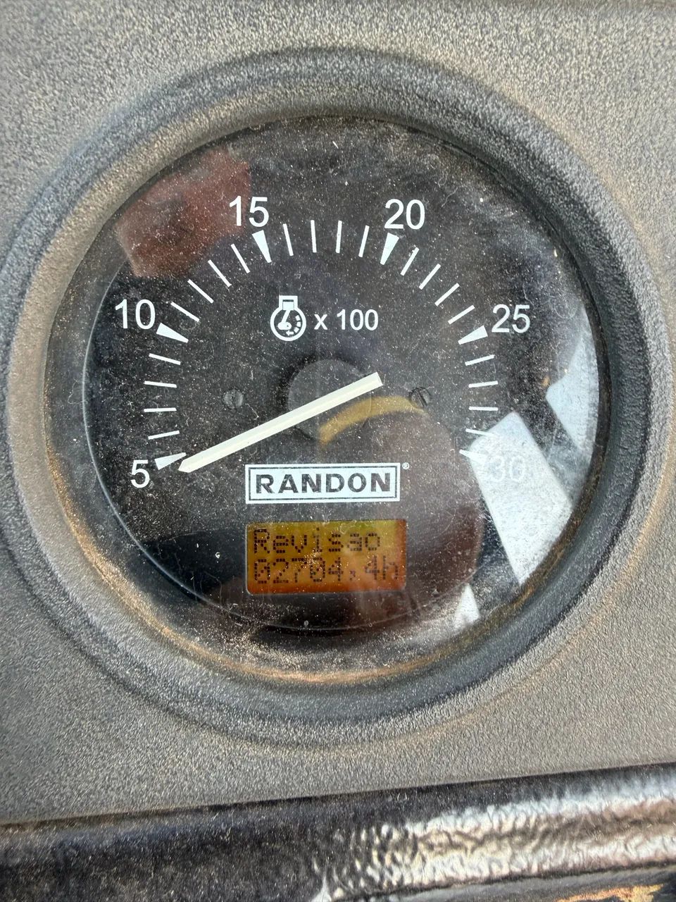 Retroescavadeira Randon MWM - Foto 6