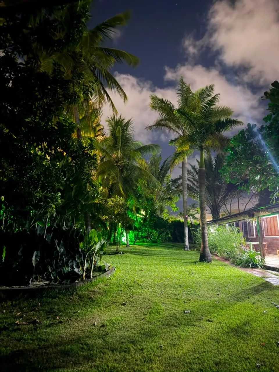 ÁREA COM CASA E PISCINA À VENDA EM PONTA NEGRA COM 2.600 m². - Foto 4