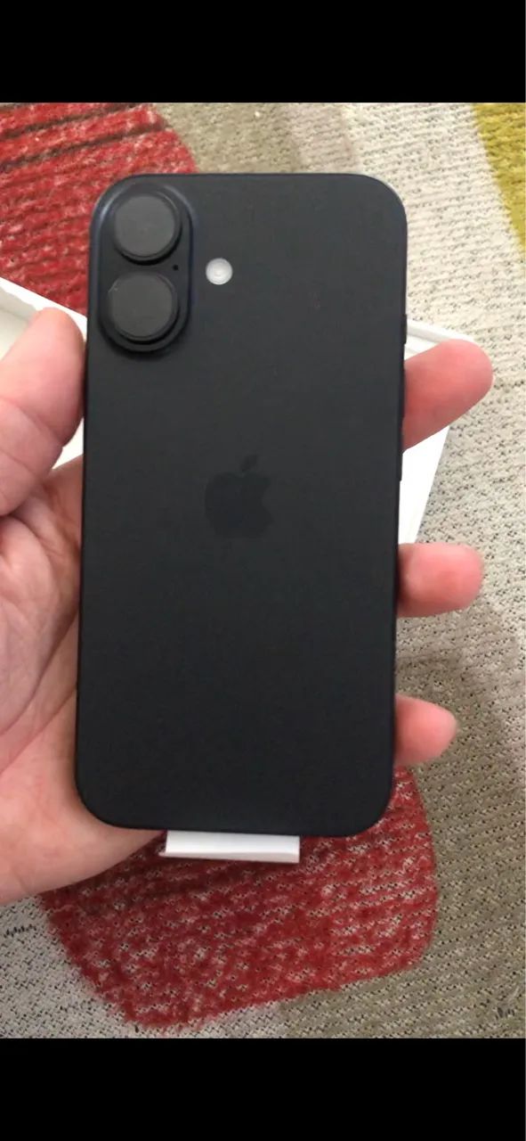 iPhone 16 preto  - Foto 2