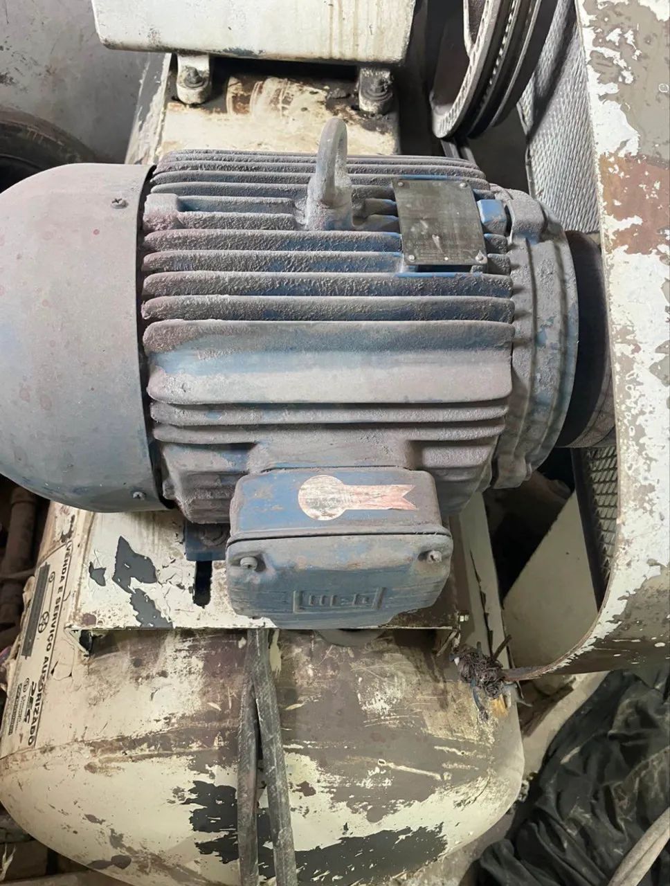 Vendo compressor de alta pressão 60 pés  - Foto 5