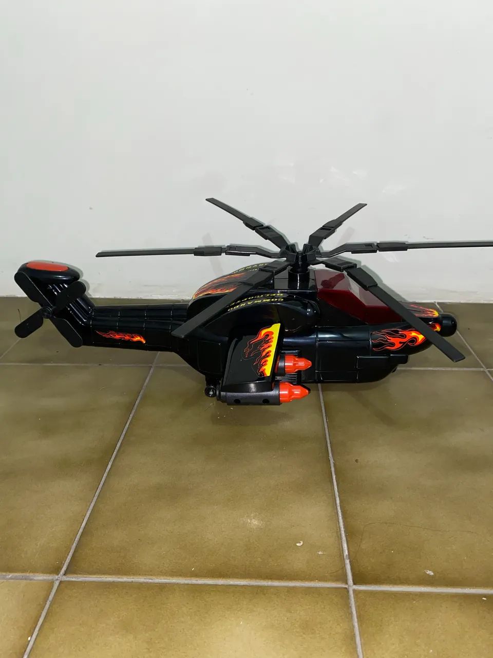 Helicóptero commando - Foto 2