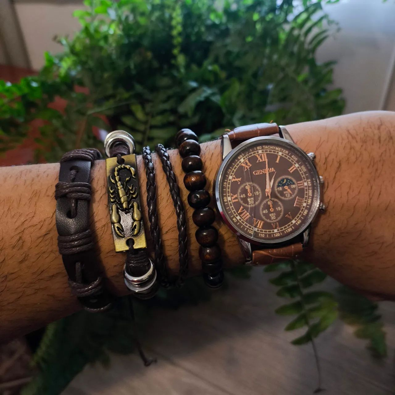 Kit Relógio Masculino Geneva Marrom + Pulseiras (Com detalhe no vidro) - Foto 2
