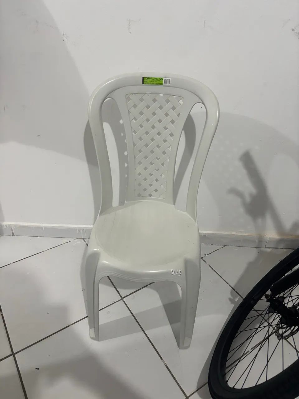Cadeira de plástico  - Foto 2