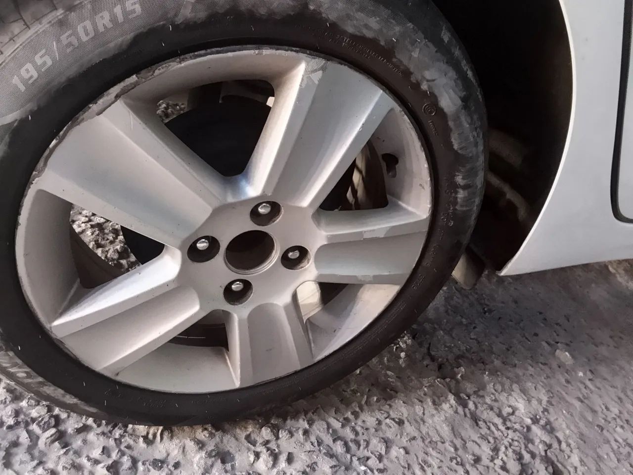 Roda completa aro 15 