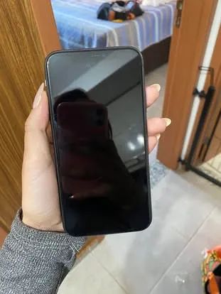 iPhone 11 preto 64GB