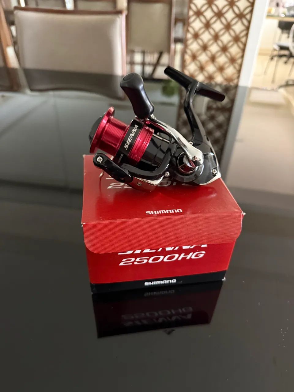 Molinete Shimano sienna 2500HG - Foto 2