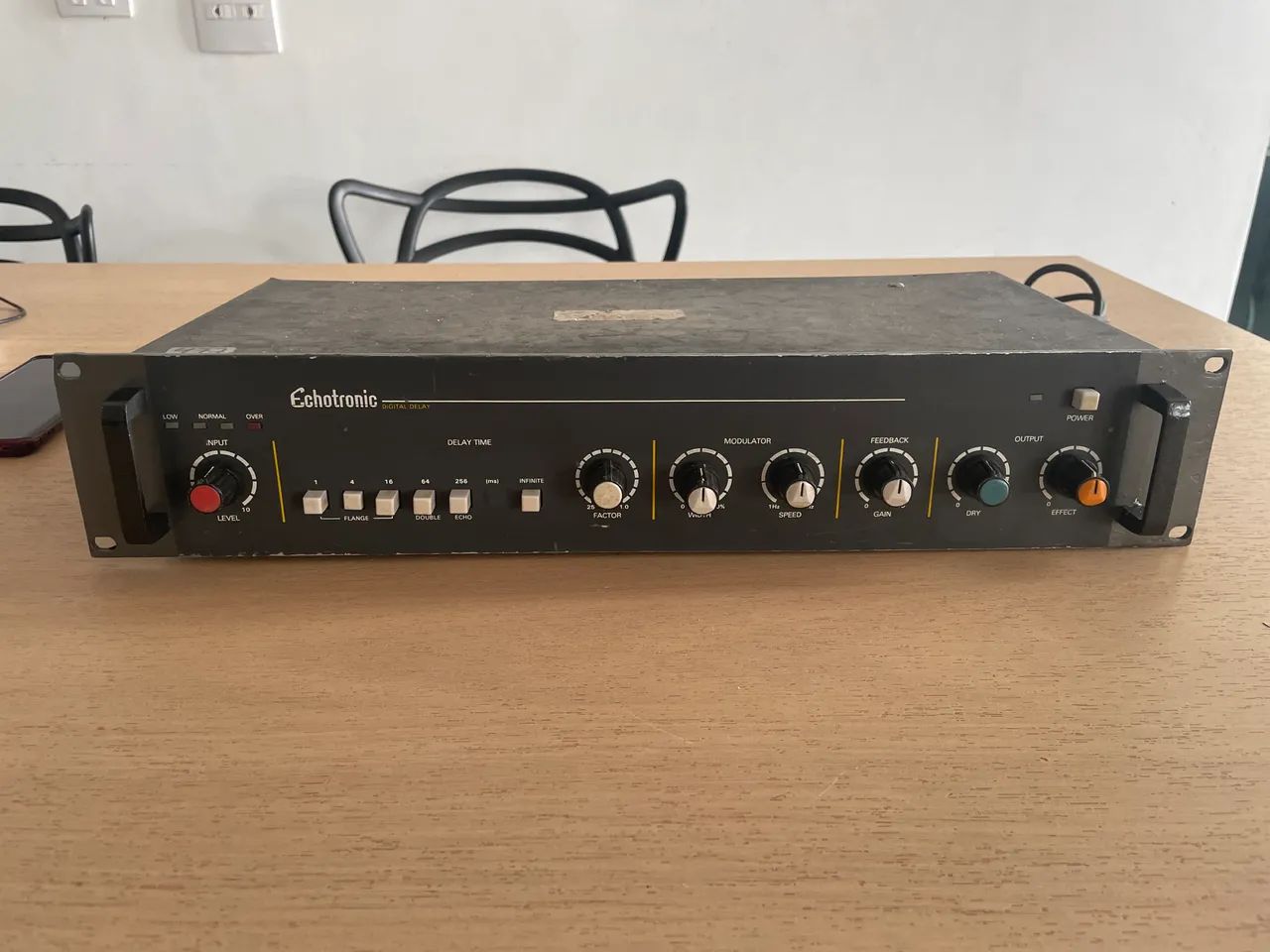 Echotronic staner para revisar ou retirar peças 