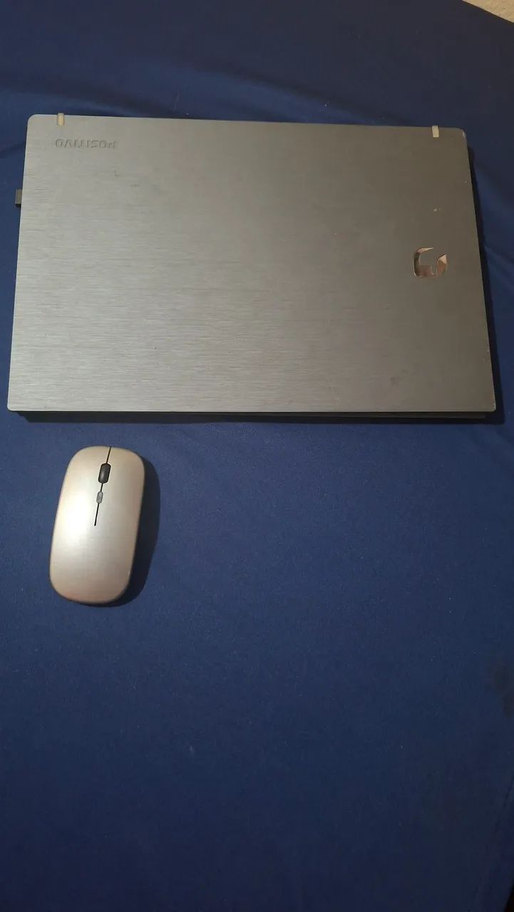 Vendo notebook marca positivo