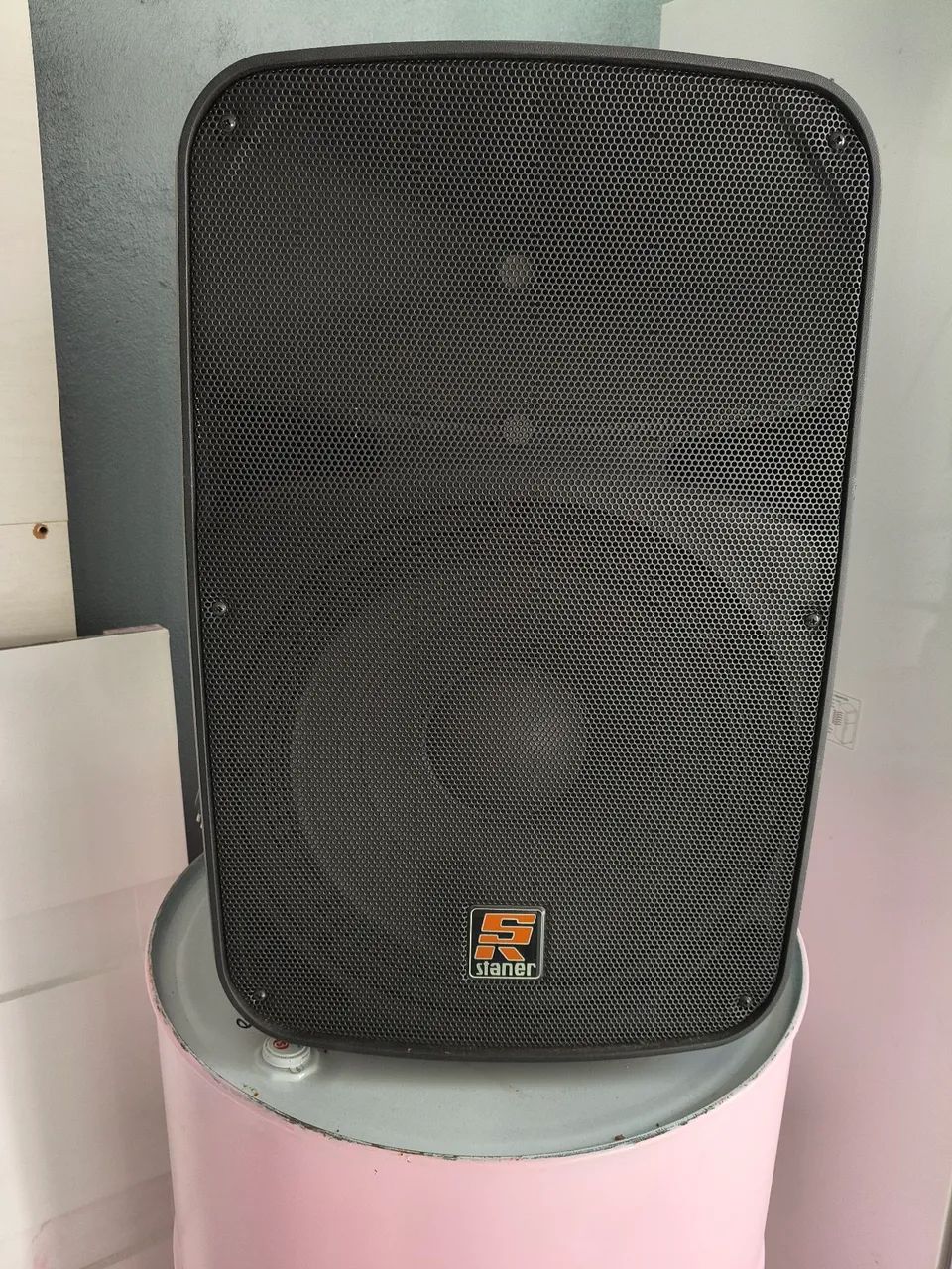 Caixa staner SR315 300 RMS de potência 