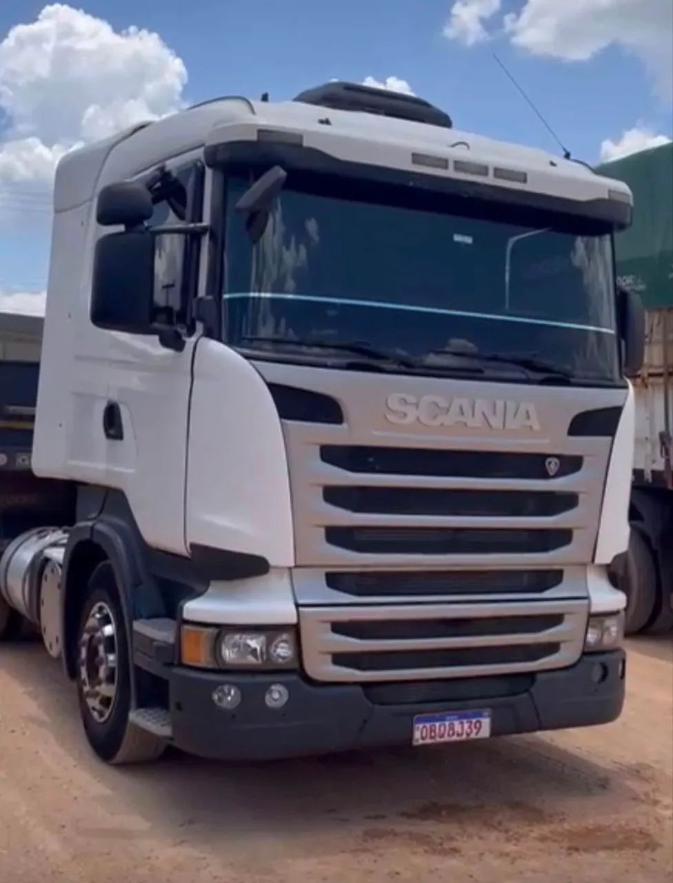 Caminhão Scania 440  2014