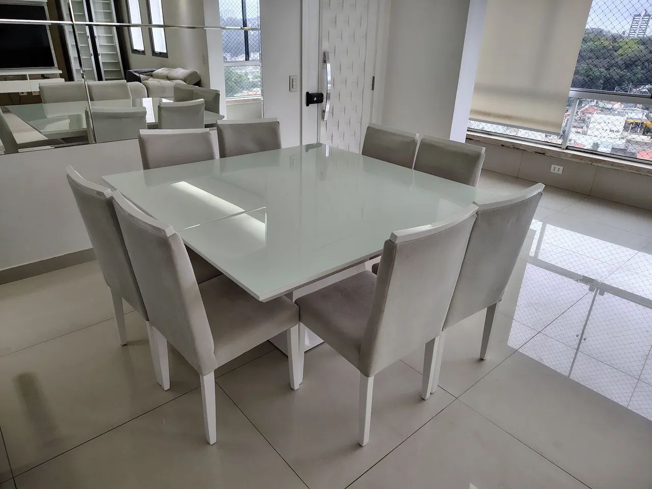 Mesa com 8 cadeiras - Foto 2