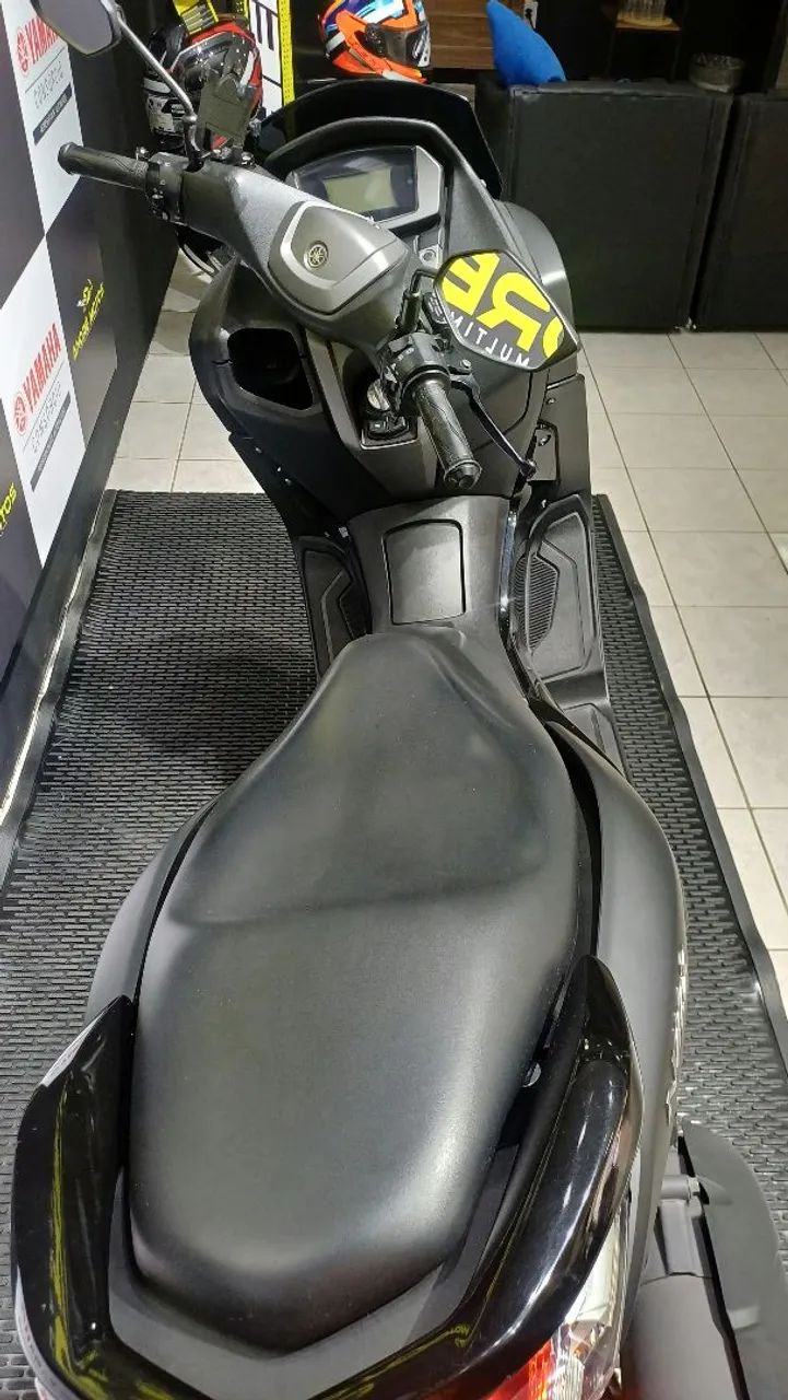 NMAX 160 2022 - Foto 3