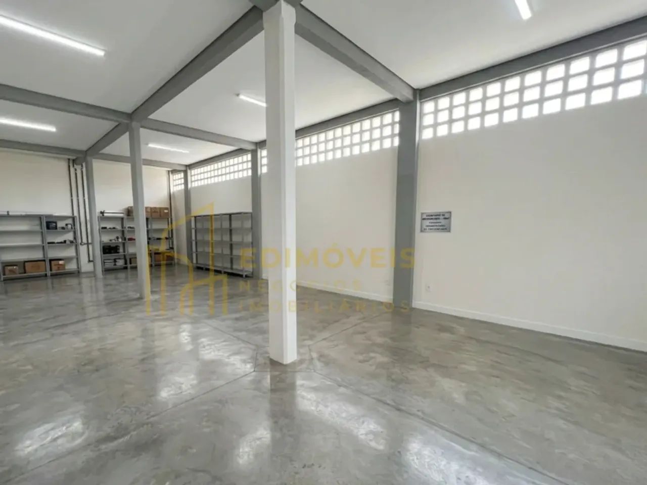 Prédio comercial em Jardim Limoeiro, flexível para diversos segmentos - Foto 5