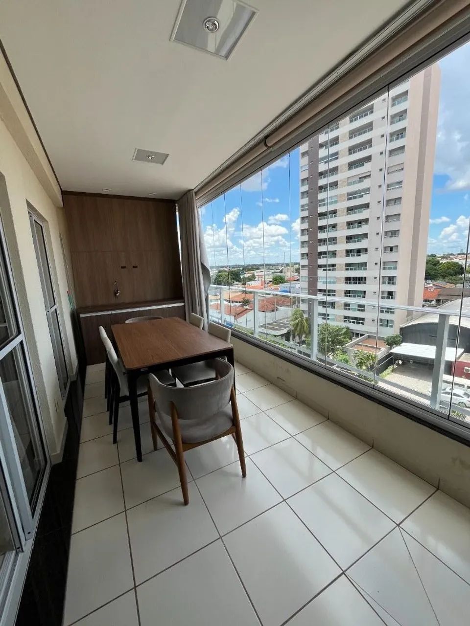 Vendo apartamento no Edifício Nova Petrópolis