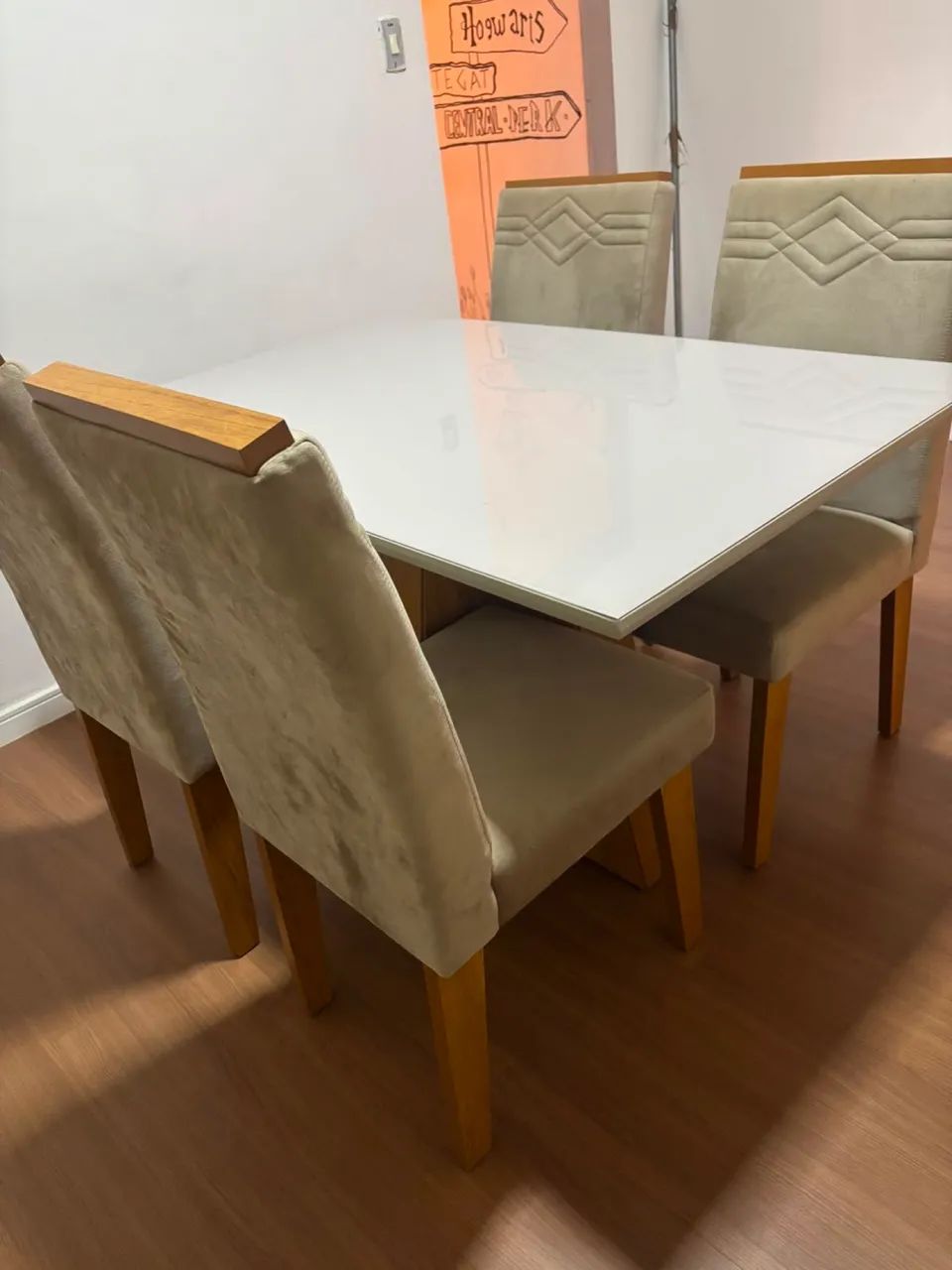 MESA DE JANTAR COM 4 CADEIRAS - Foto 4