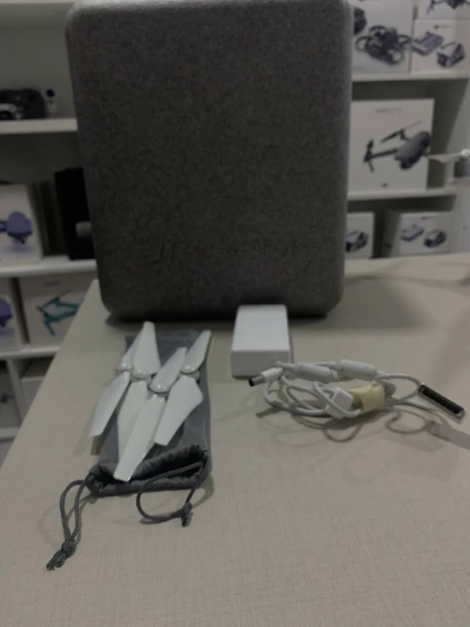 Drone DJI Phantom 4 Standard Seminovo em Excelente Estado - Foto 3