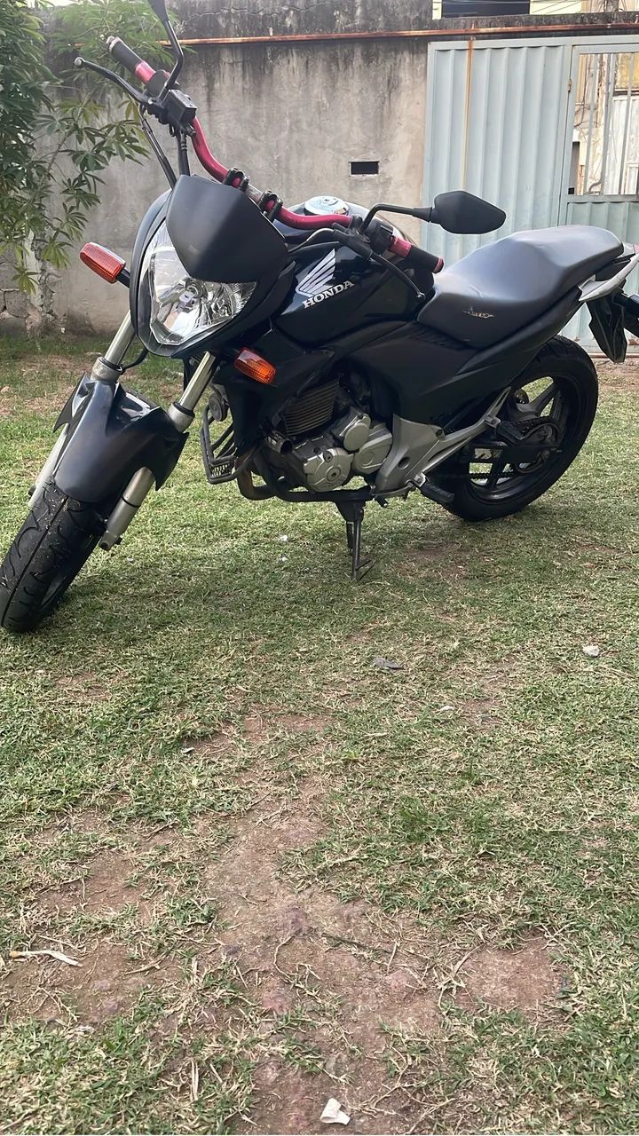 Vendo CB300r 2013 - Foto 2
