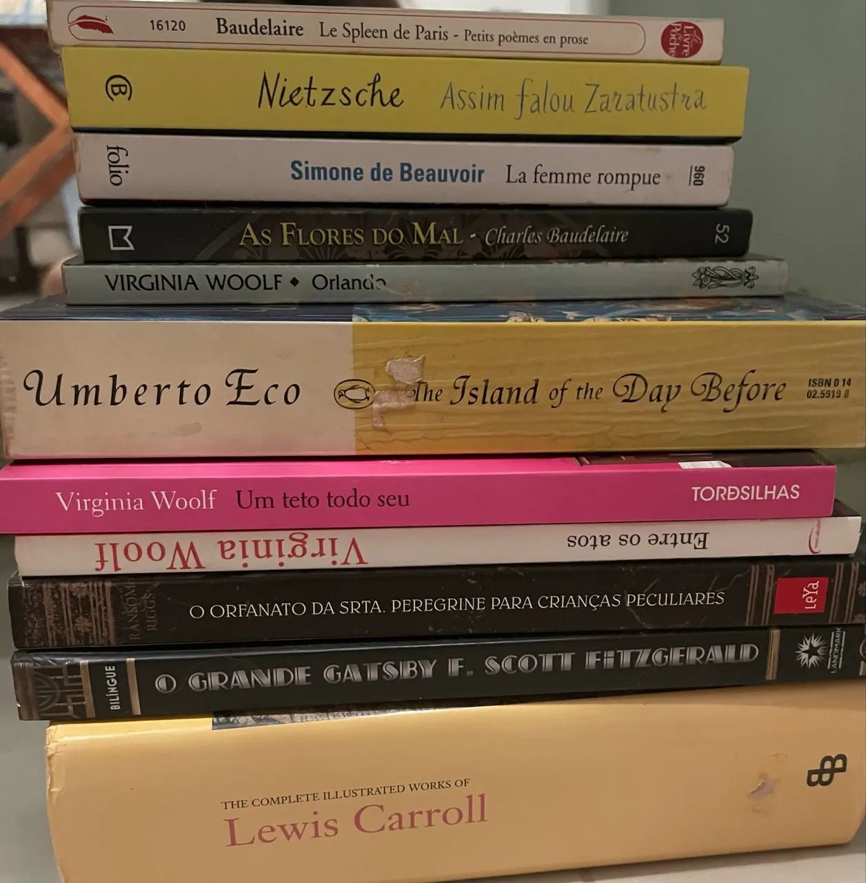 Livros em inglês e português  - Foto 2