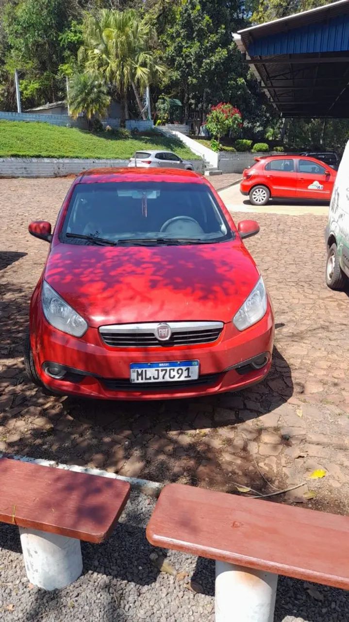 Fiat Grand Siena Grand Siena ATTRAC. 1.4 EVO F.Flex 8V 2013