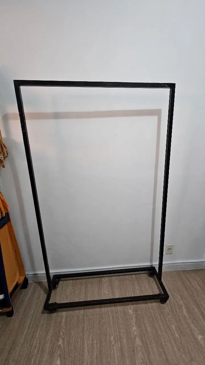 Arara de Roupas - Foto 4