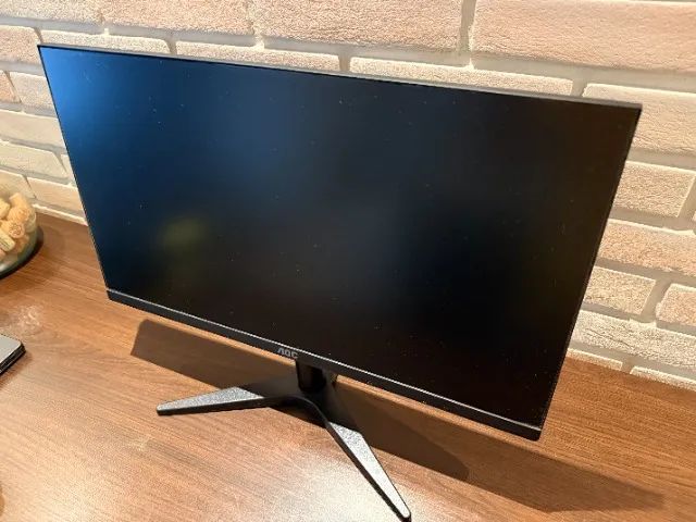 Monitor LED AOC 21,5"
