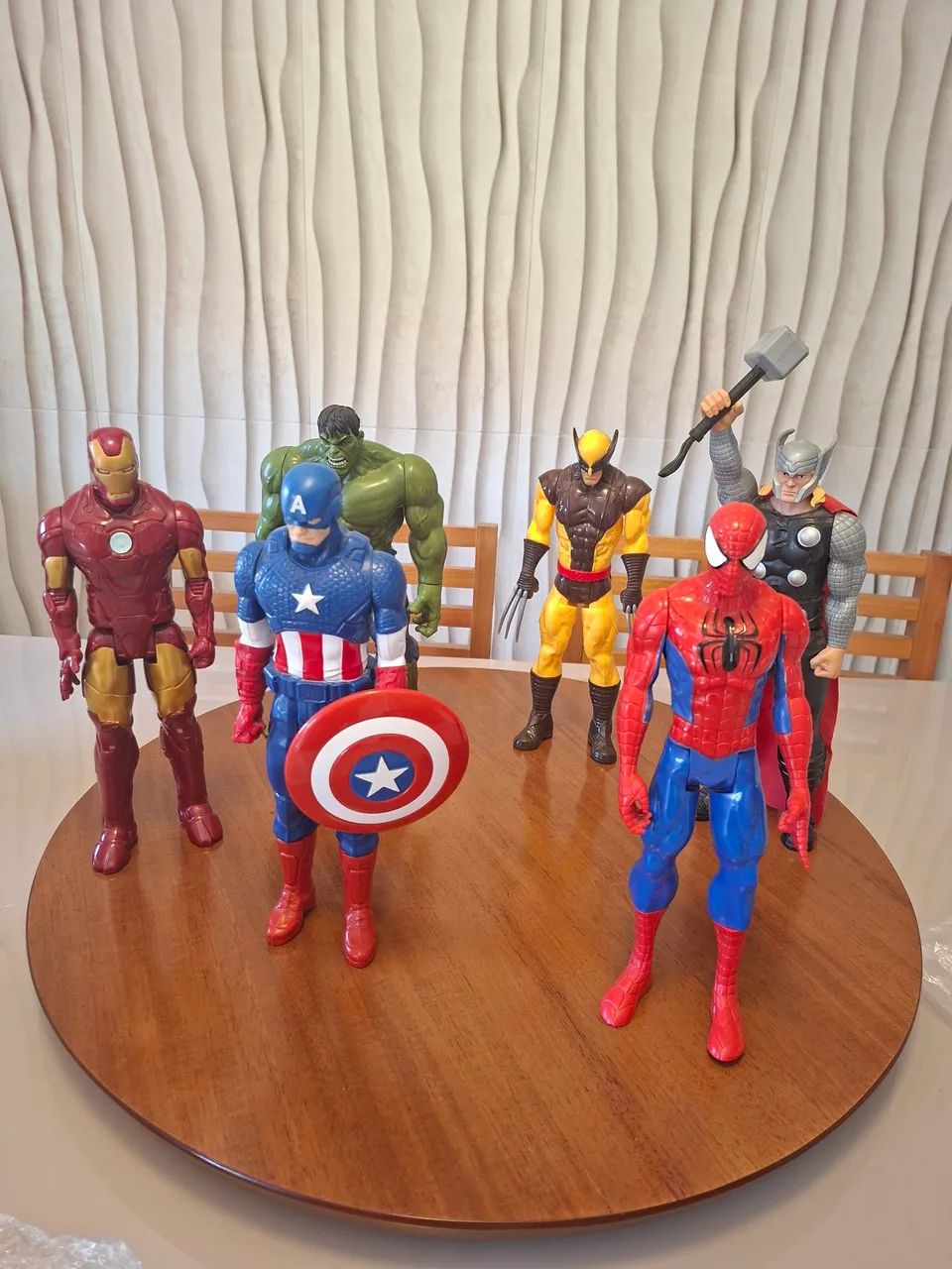 Kit com 6 Heróis Marvel 