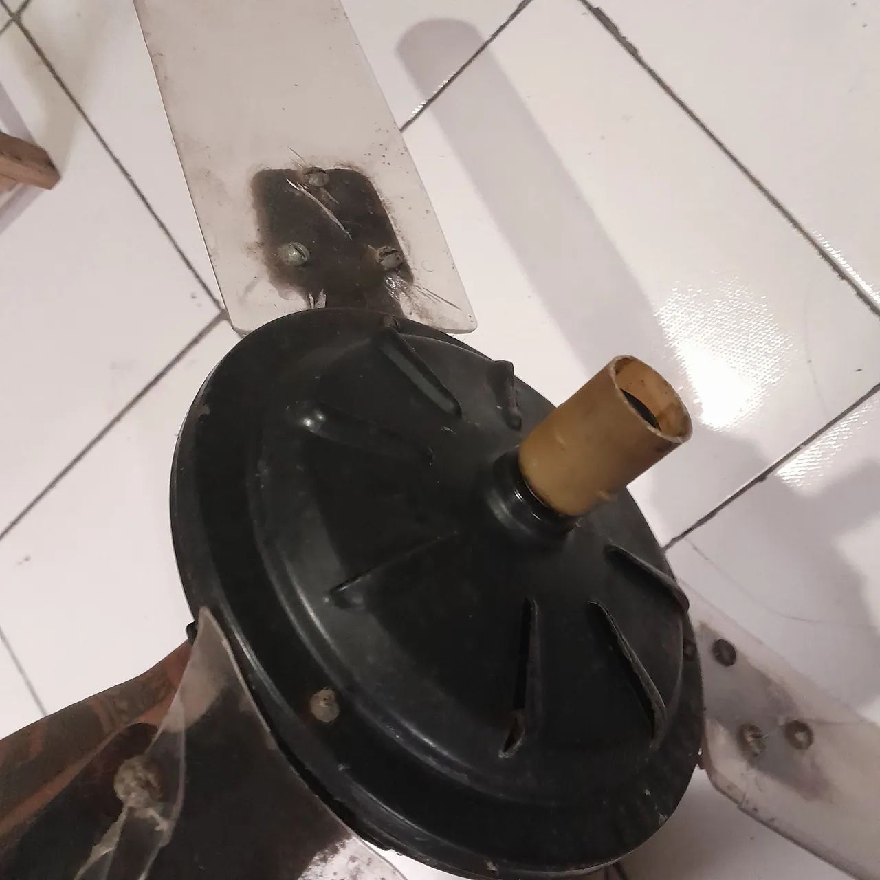 Ventilador de teto com detalhe - Foto 3