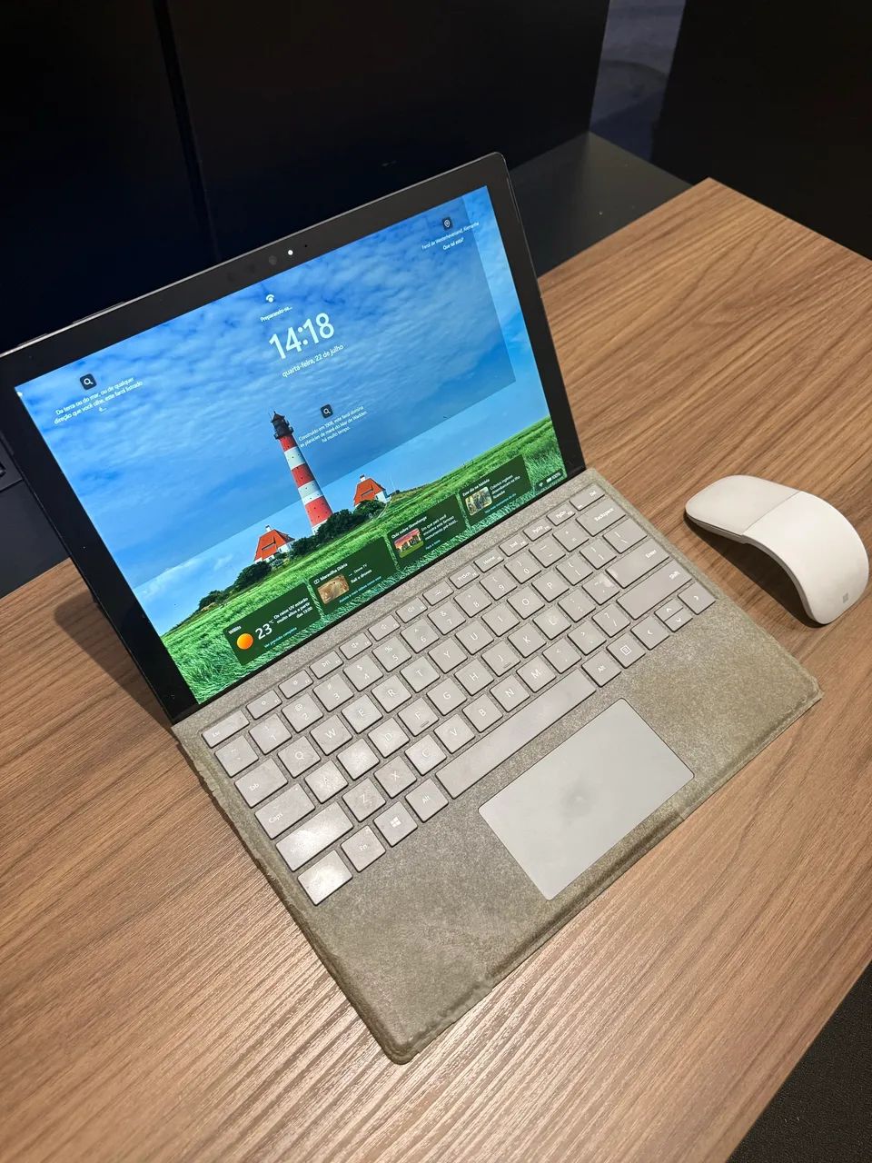 Microsoft Surface Pro 6 (Intel Core i7-8650U, 8 GB de RAM e 256 GB de SSD)