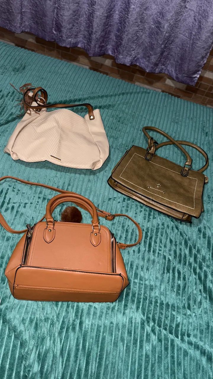 Vendo 3 bolsas médias novas  - Foto 2