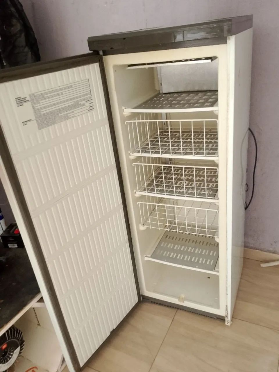 Vendo freezer 220 - Foto 3