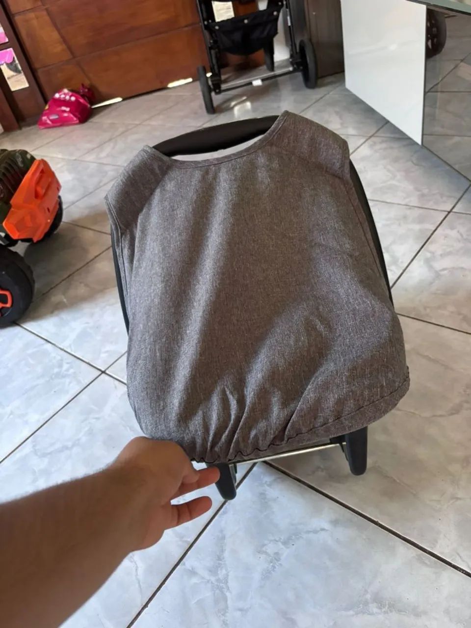 Bebê Conforto Voyage Beta Cinza - Excelente Estado - Foto 3