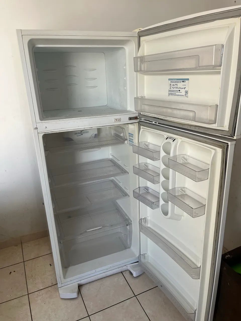 Geladeira Electrolux Grande  - Foto 3