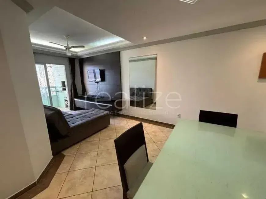 Apartamento de 2 dormitórios mobiliado