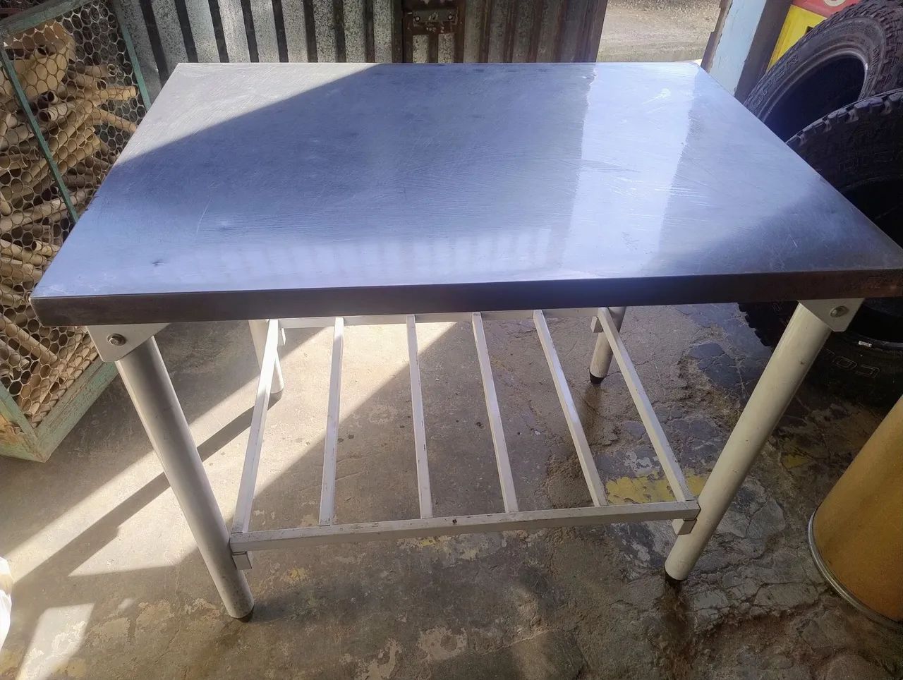 Mesa de inox ( desmontável)