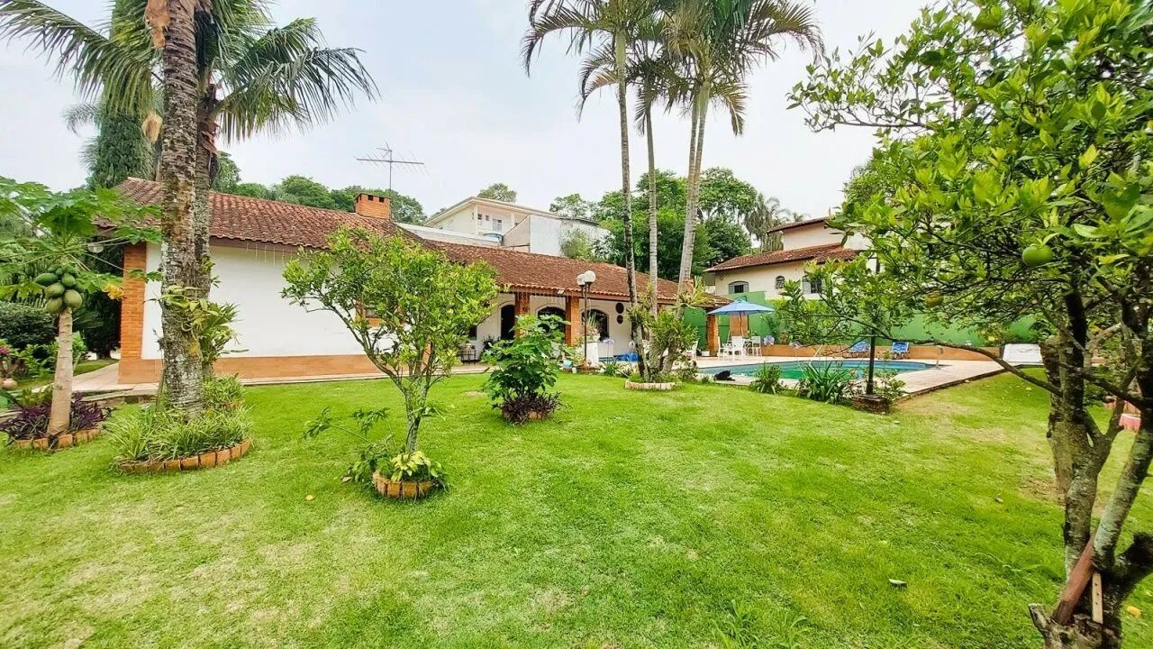 CASA EMCONDOMINIO COM PISCINA FL26