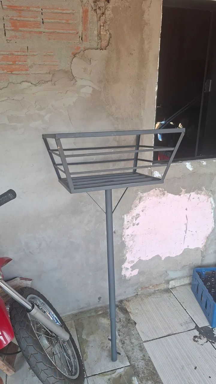 Vendo lixeira de ferro - Foto 2