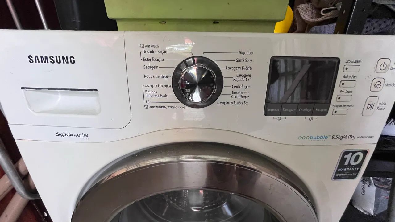 Máquina lava e seca
