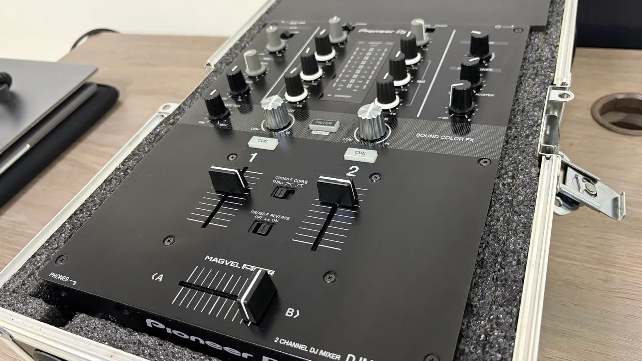 Mixer DJM 250mk2 + case.  - Foto 3