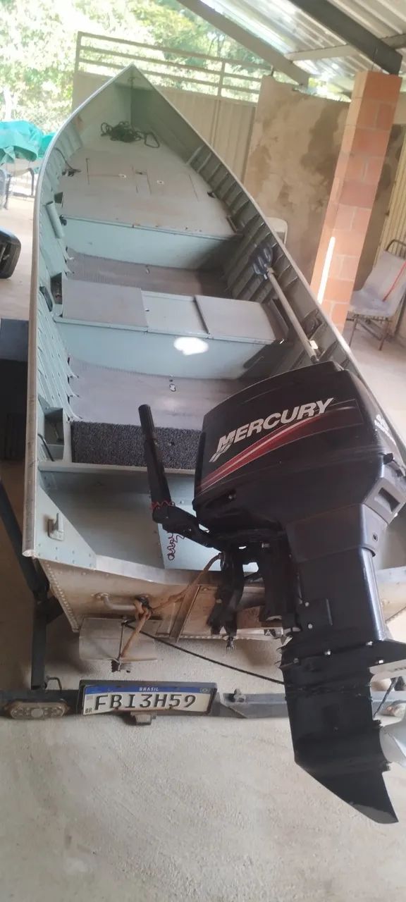 Barco plataformado e motor 40 hp - Foto 2