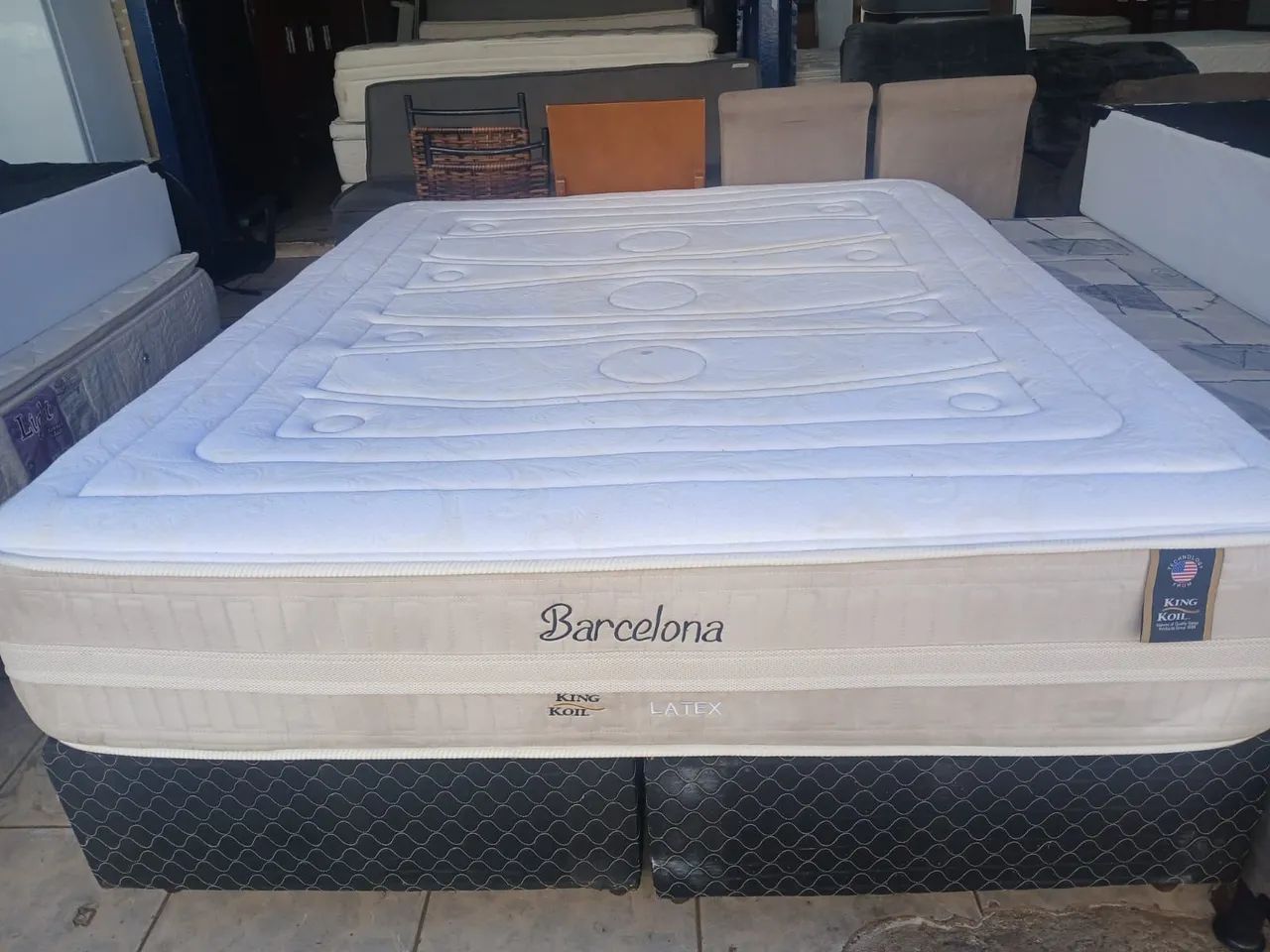 Cama box Queen size colchão king koil molas ensacadas  - Foto 4