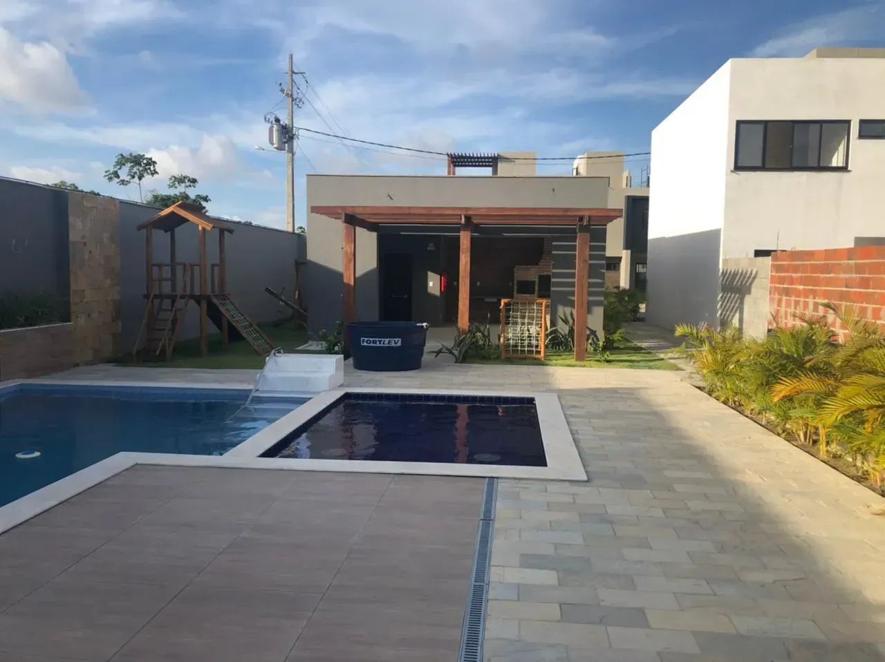 Casa Duplex e Triplex em Cond Fechado em Parnamirim - 2 Suítes e 3/4 Suítes - 72m² e 137m² - Foto 4